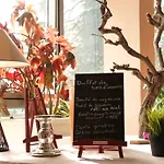 Valpre Hotel