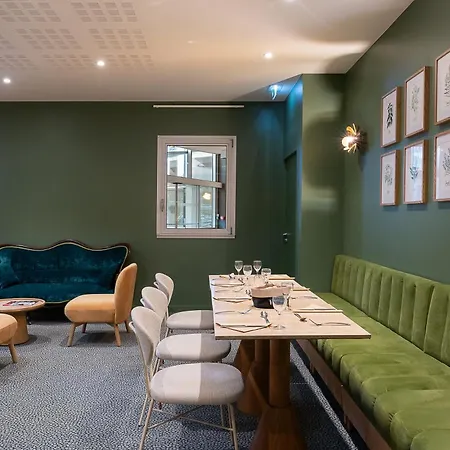 Valpré Hotel 3*
