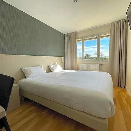 Valpre Hotel