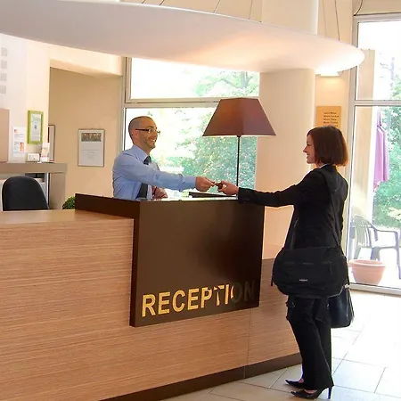 Valpré Hotel 3*