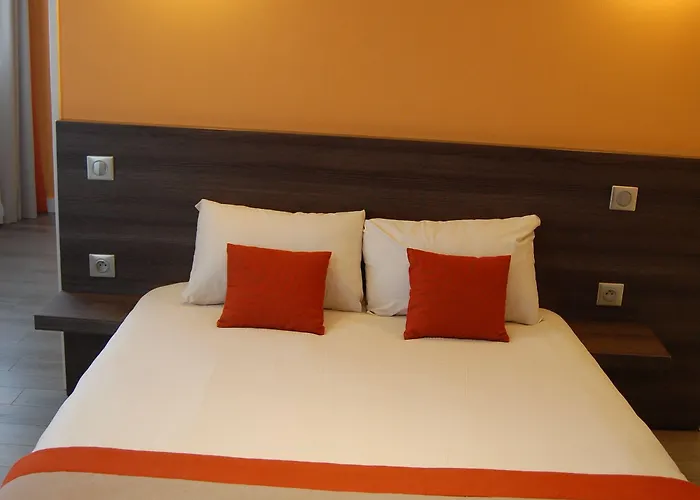 Valpré Hotel