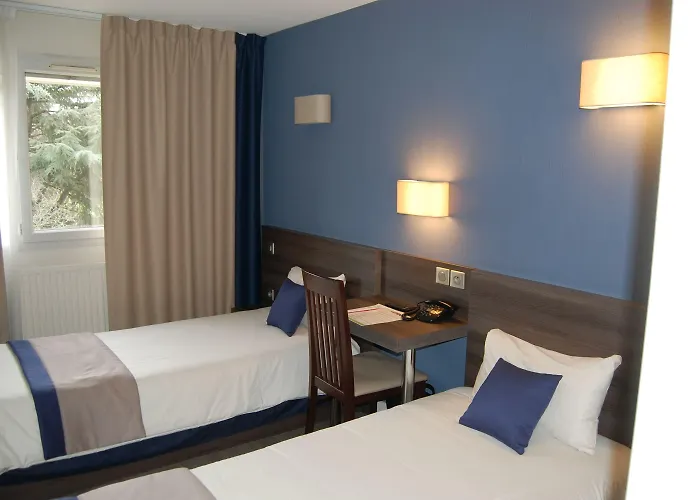 Valpré Hotel